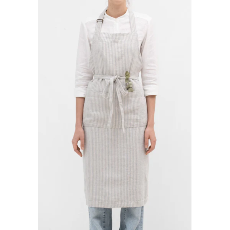 Grey Blue Pinstripe Rustic linane põll chef.png