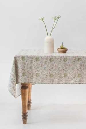 Botany 2 Lightweight Linen Tablecloth